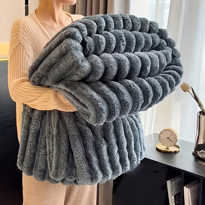 Oversized Faux Rabbit Fur Throw Blanket – Soft Flannel
