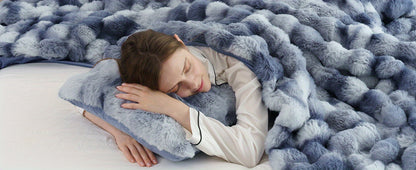 Ultra-Soft Faux Rabbit Fleece Throw Blanket – All-Season Plush Blanket