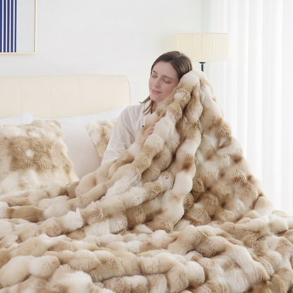 Ultra-Soft Faux Rabbit Fleece Throw Blanket – All-Season Plush Blanket