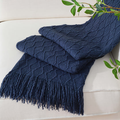 Cozy soft tassel throw blanket